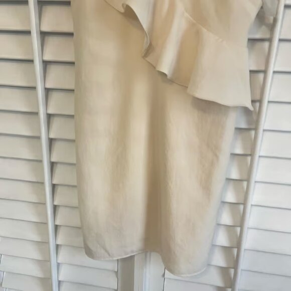 The Impeccable Pig Ivory Ruffle Dress Size XS - Picture 4 of 7